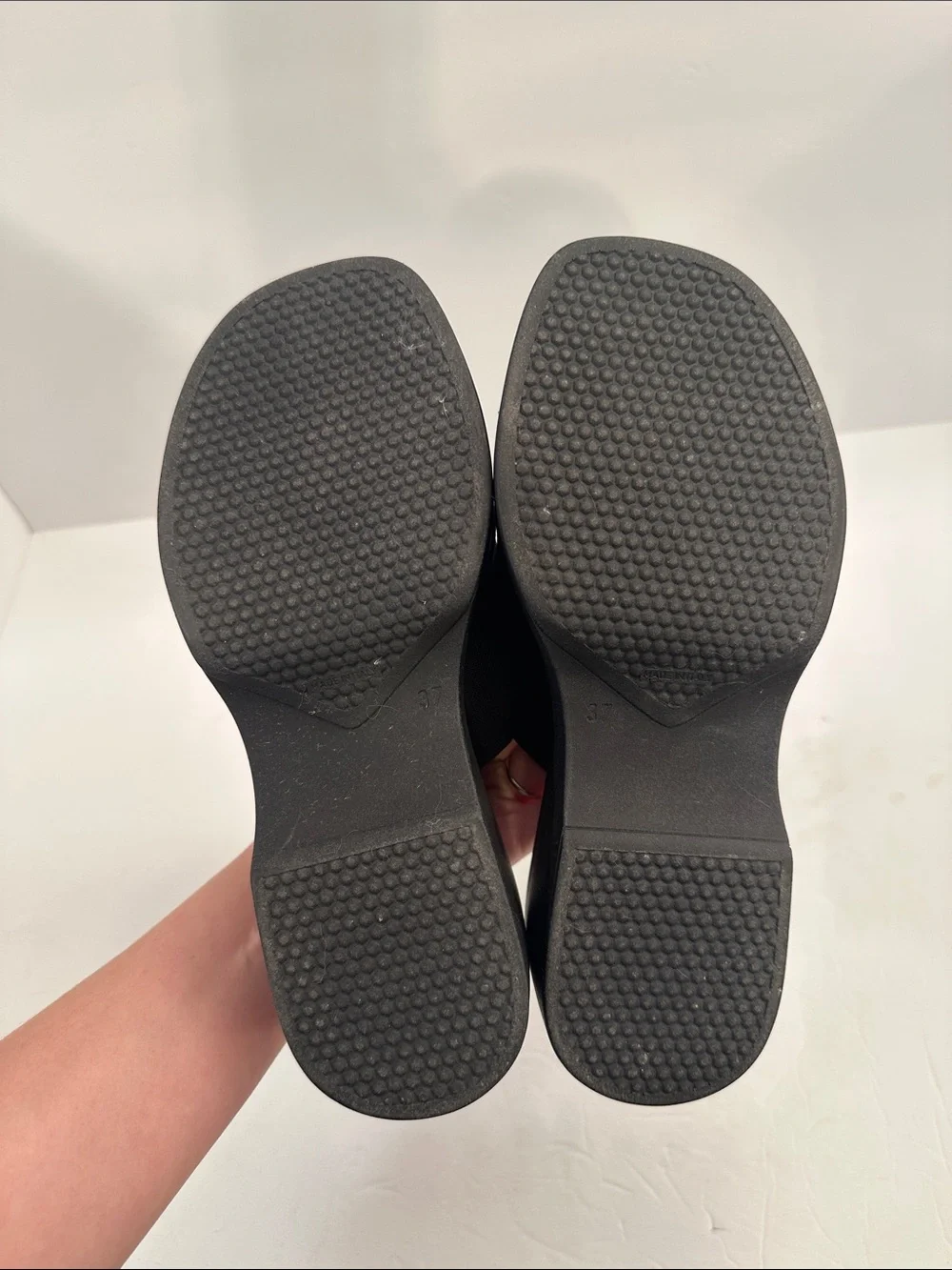 Steve Madden Black Low-Heel Slide Sandals